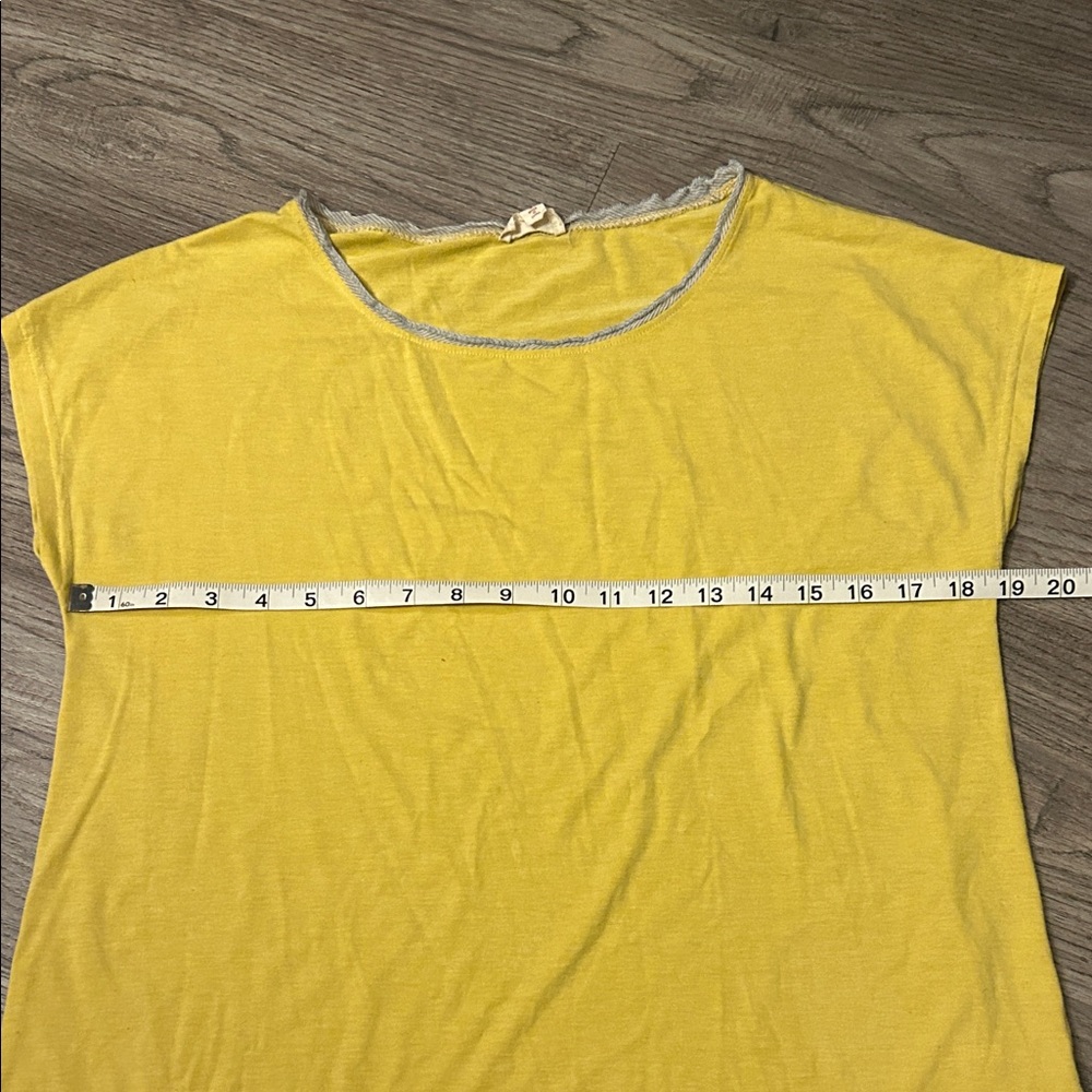 5/$15 Hem & Thread - Picture 3 of 4